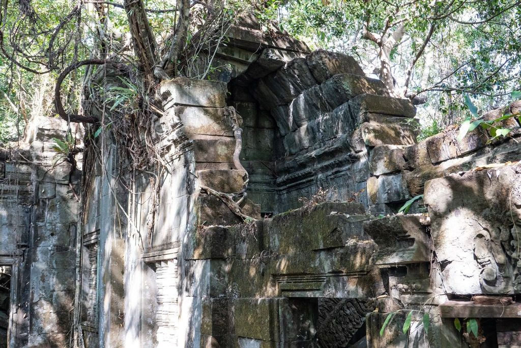 Beng Mealea: A Khmer Hindu Temple Complex in Cambodia 2 Beng Mealea