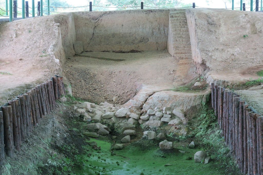 Liangzhu Site: A Neolithic Regional State Center in China 1 Liangzhu site
