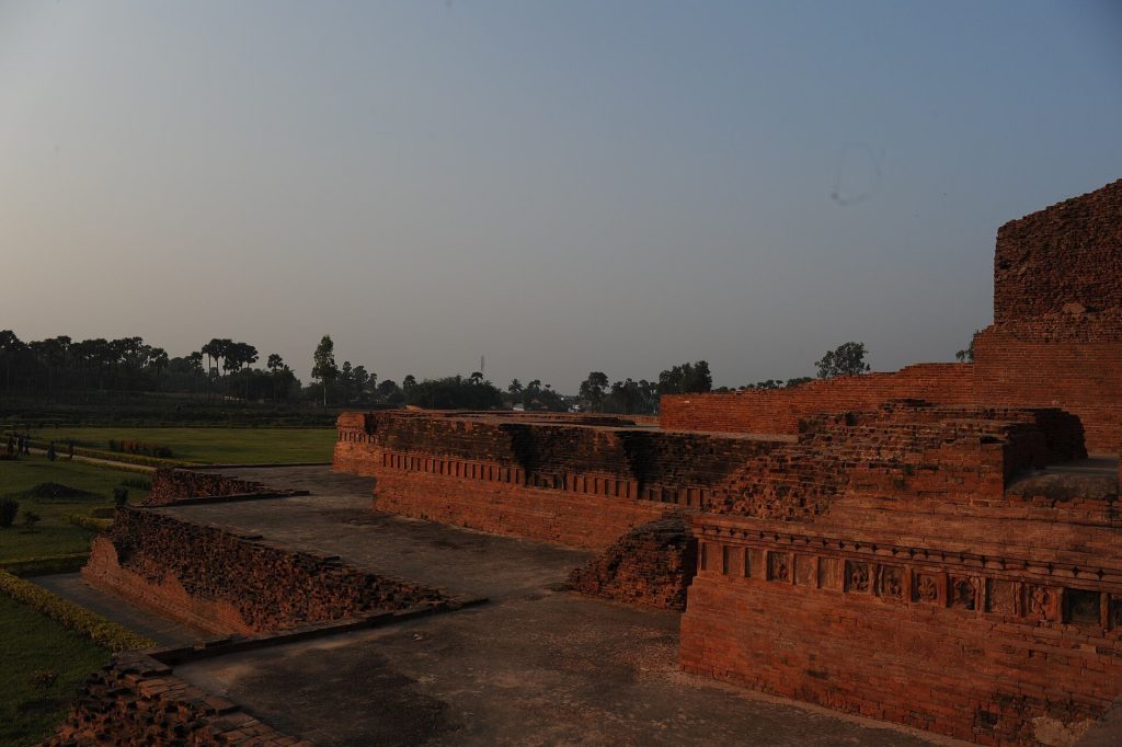 Vikramaśīla University: A Pala Buddhist Monastic University in Bihar 2 Vikramaśīla University