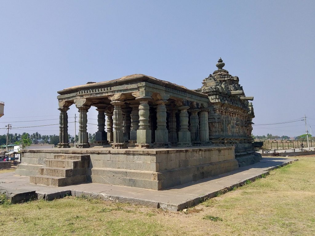 Nannesvara Temple, Lakkundi: An Early Kalyana Chalukya Shiva Temple 2 Nannesvara Temple, Lakkundi