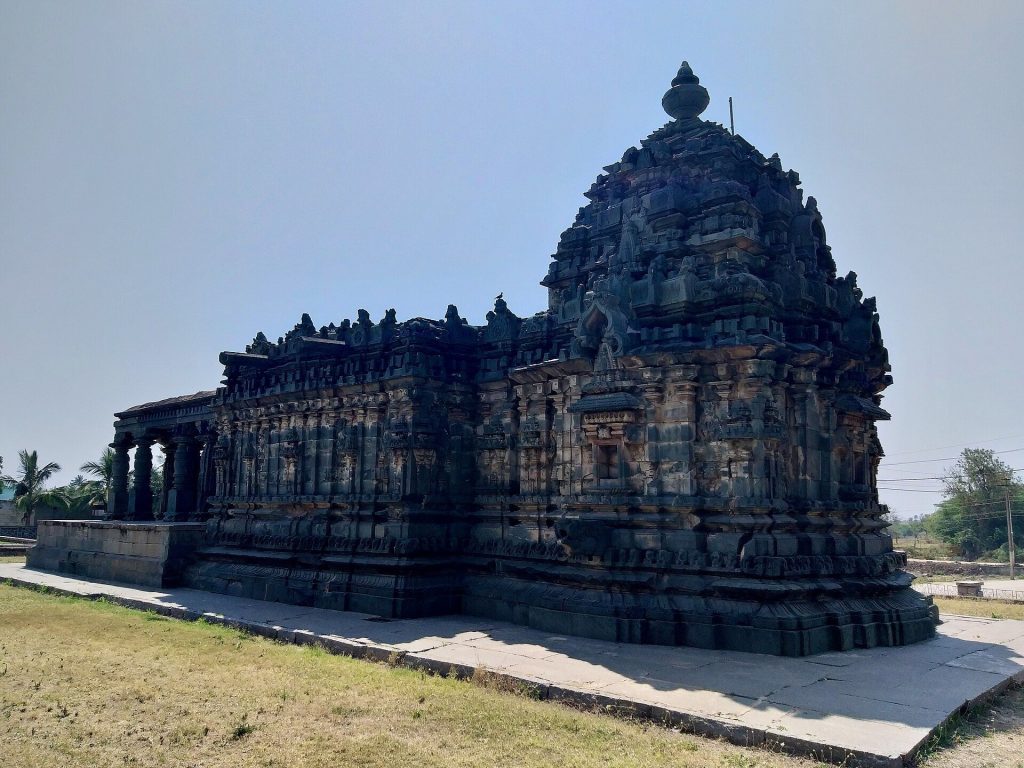 Nannesvara Temple, Lakkundi: An Early Kalyana Chalukya Shiva Temple 4 Nannesvara Temple, Lakkundi