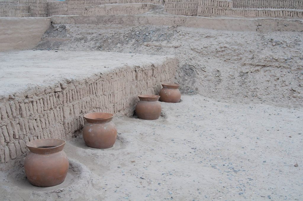 Huaca Pucllana: A Lima Culture Ceremonial Center in Peru 2 Huaca Pucllana