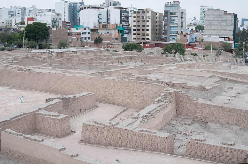 Huaca Pucllana: A Lima Culture Ceremonial Center in Peru 4 Huaca Pucllana