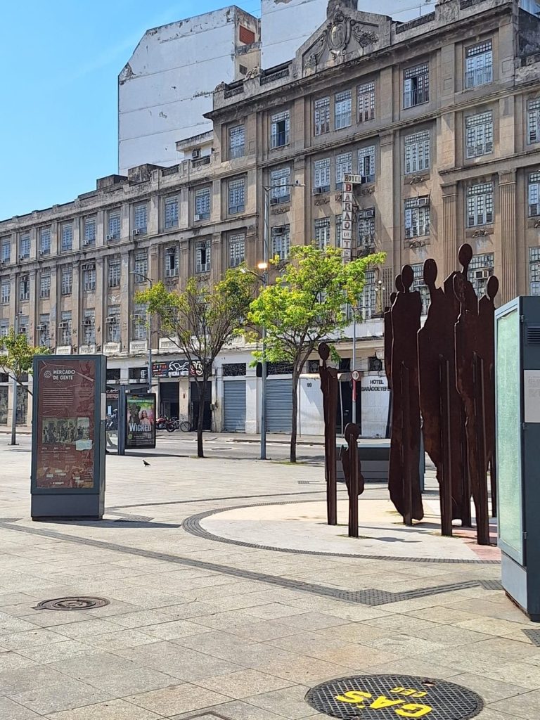 Valongo Wharf: An Archaeological Site of the Atlantic Slave Trade in Brazil 2 Valongo Wharf