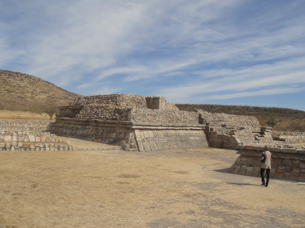 Plazuelas: A Pre-Hispanic Civic-Religious Center in Guanajuato 3 Plazuelas