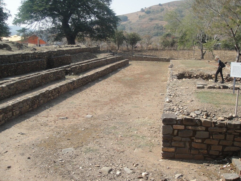 San Miguel Ixtapan: An Epiclassic Archaeological Center in Mexico 2 San Miguel Ixtapan