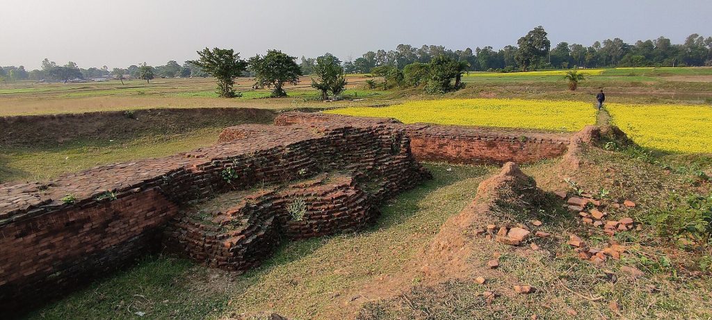 Bangarh: The Ancient City of Koṭivarṣa and Devikot 3 Bangarh