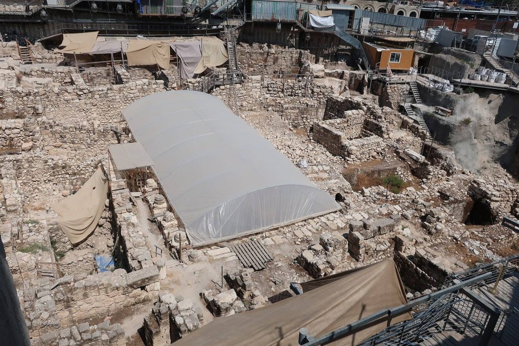 Givati Parking Lot Excavation: Jerusalem’s Multiperiod Archaeological Site 2 Givati Parking Lot dig
