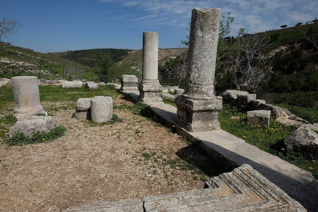 Ancient Sites in Gush Halav: The History and Remains of an Upper Galilean Town 5 Ancient sites in Gush Halav