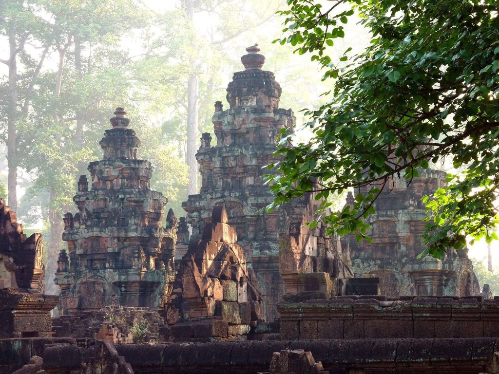 Banteay Srei: A Tenth-Century Hindu Temple at Angkor 5 Banteay Srei