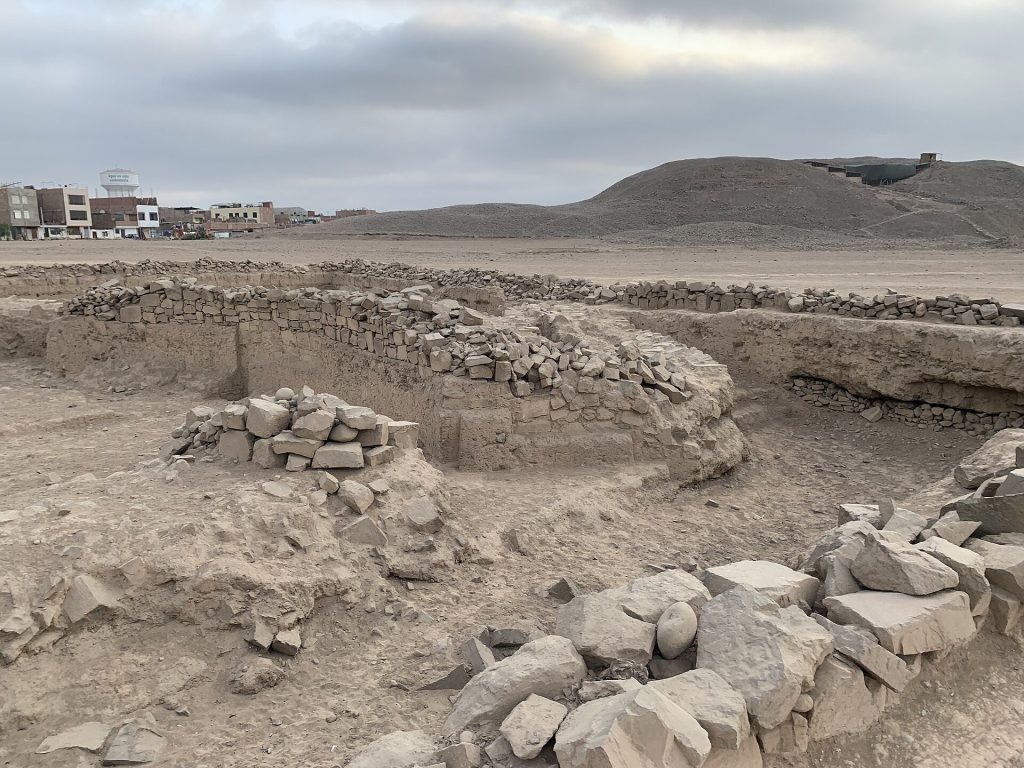 Garagay: A Formative-Period Ceremonial Center in Peru 1 Garagay