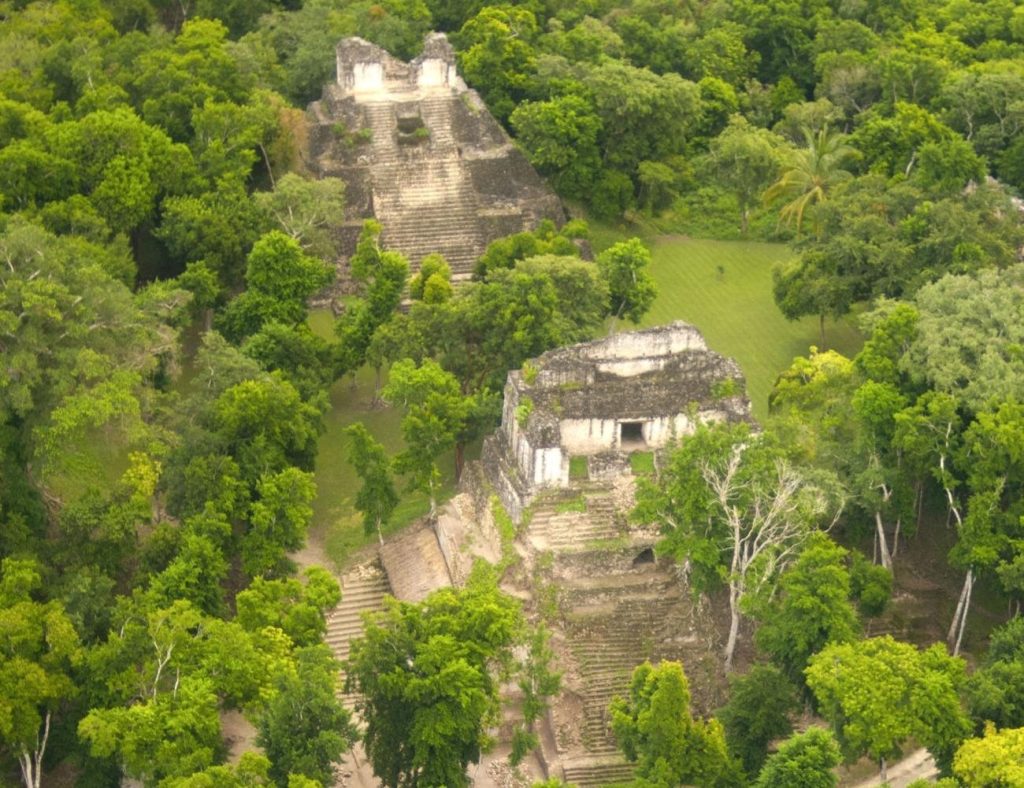 Dzibanche: A Major Maya City and Kaanu'l Dynastic Capital 2 Dzibanche