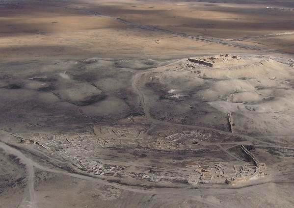 Tel Arad: An Early Bronze Age City and Judahite Fortress