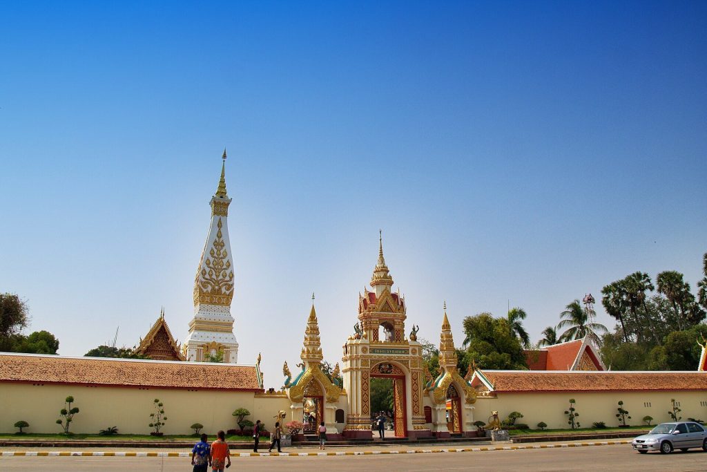 Wat Phra That Phanom: A Theravada Buddhist Reliquary Temple in Thailand 1 Wat Phra That Phanom
