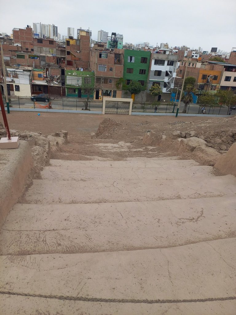 Huaca Huantille: A Ychsma Ceremonial and Administrative Center in Peru 3 Huaca Huantille