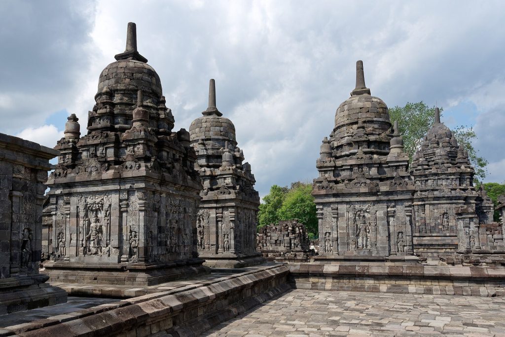 Sewu: A Buddhist Temple Complex in Central Java 3 Sewu