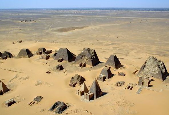 Pyramids of Meroe: Royal and Elite Burial Grounds of Kush 1 Pyramids of Meroe