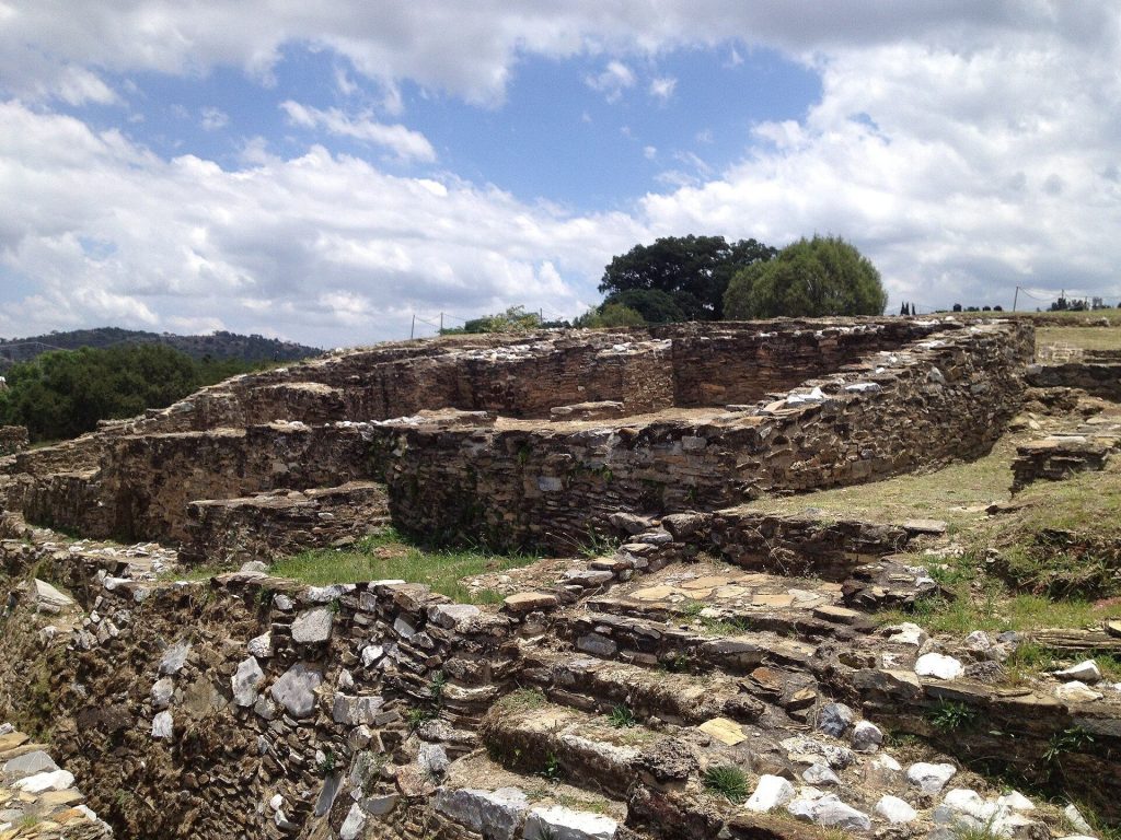 Ixcateopan: A Late Postclassic Ceremonial and Administrative Center in Mexico 2 Ixcateopan