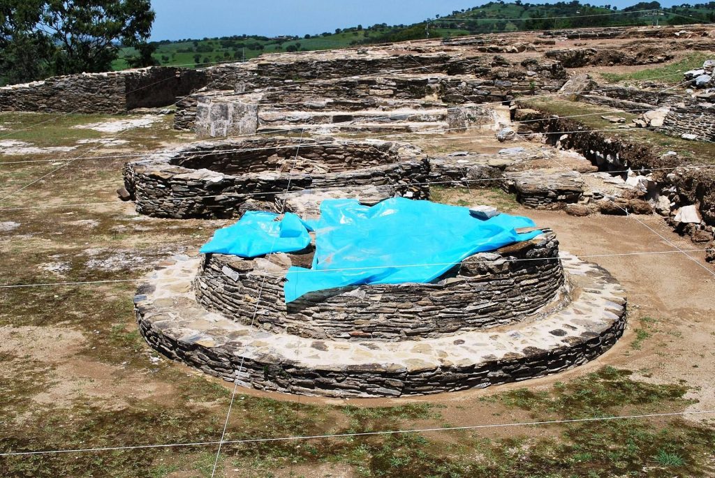 Ixcateopan: A Late Postclassic Ceremonial and Administrative Center in Mexico 3 Ixcateopan
