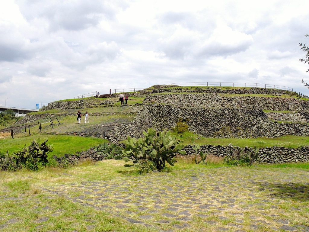 Cuicuilco: A Preclassic Mesoamerican Ceremonial Center in Mexico City 4 Cuicuilco
