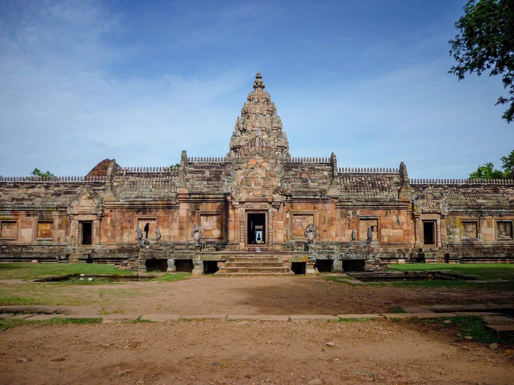 Phanom Rung Historical Park: A Khmer Temple Complex in Thailand 4 Phanom Rung historical park