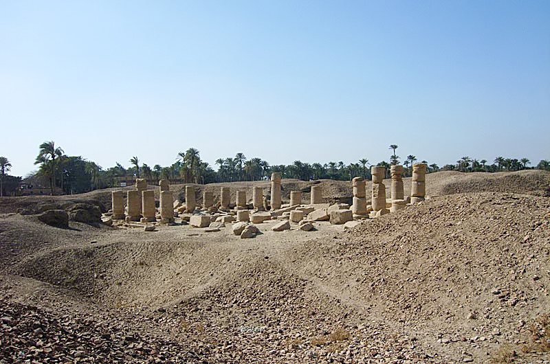 Antinoöpolis: Hadrian’s Greek-Style City and Cult Center in Egypt 1 Antinoöpolis