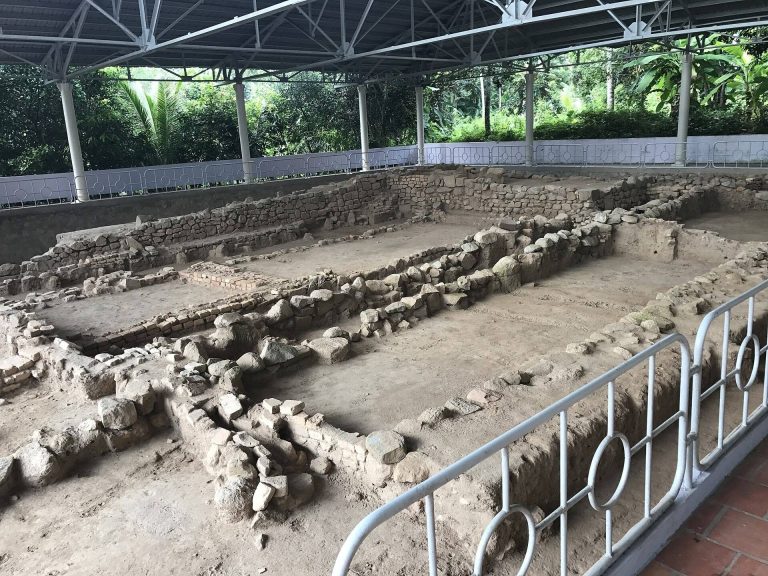 Óc Eo: An Archaeological Port Site Associated with Funan