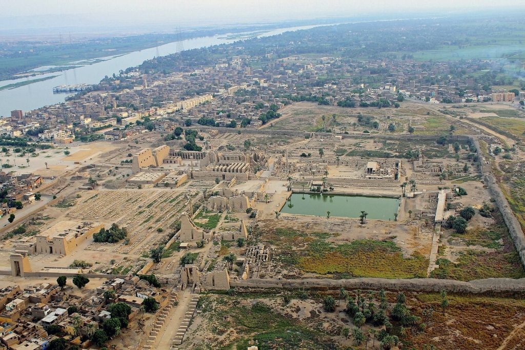 Precinct of Amun-Re: The Principal Temple Enclosure at Karnak 2 Precinct of Amun-Re