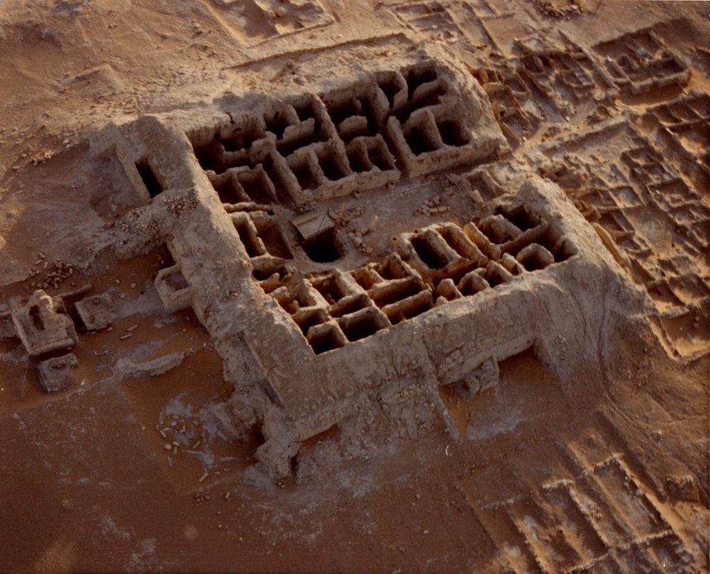 Qaryat al-Faw: Capital of the Kingdom of Kinda 1 Qaryat al-Faw