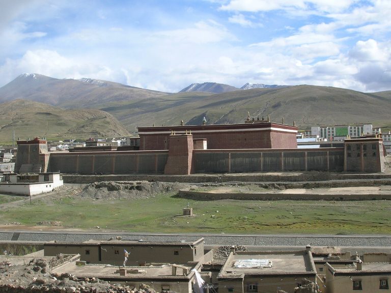 Sakya Monastery: Seat of the Sakya School and Medieval Tibetan Government