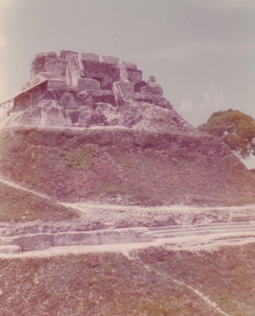 Xunantunich: A Maya Civic-Ceremonial Centre in Belize 2 Xunantunich