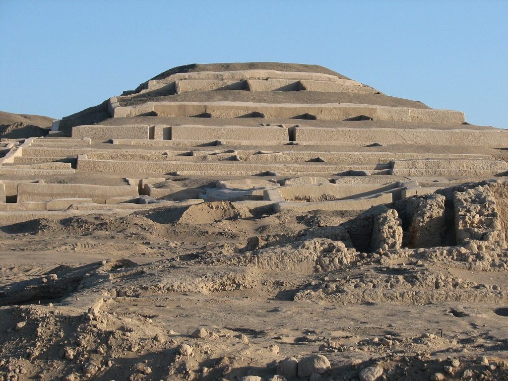 Cahuachi: A Nasca Ceremonial Center in Peru 1 Cahuachi