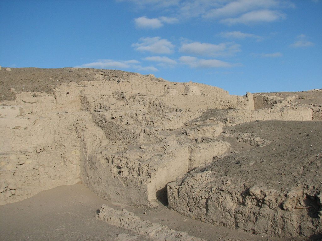 Cahuachi: A Nasca Ceremonial Center in Peru 2 Cahuachi