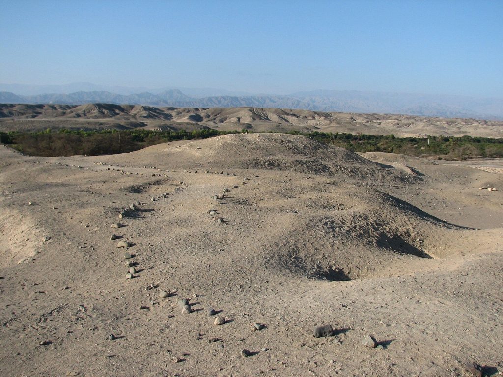 Cahuachi: A Nasca Ceremonial Center in Peru 4 Cahuachi