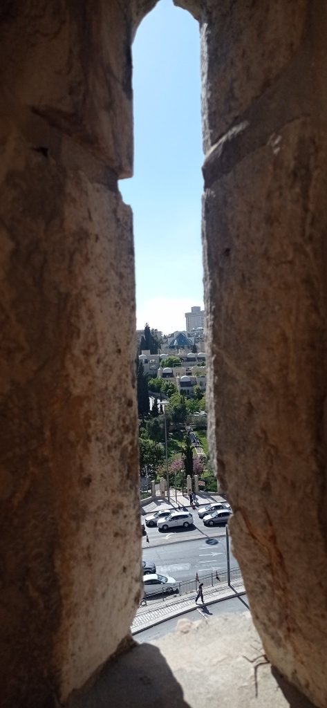 Walls of Jerusalem: The Fortifications of the Old City 2 Walls of Jerusalem