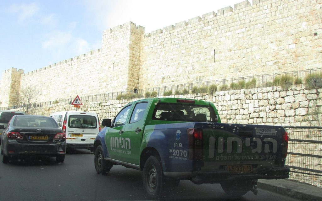 Walls of Jerusalem: The Fortifications of the Old City 3 Walls of Jerusalem