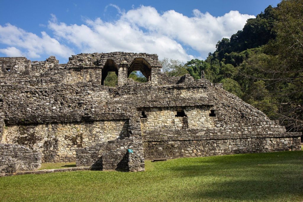 Palenque: A Maya City-State and Ceremonial Center in Mexico 4 Palenque