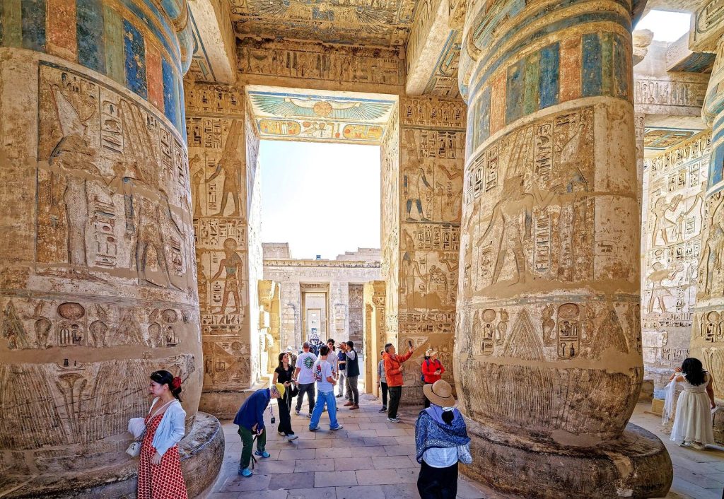 Mortuary Temple of Ramesses III: A Royal Cult Temple at Medinet Habu 3 Mortuary Temple of Ramesses III