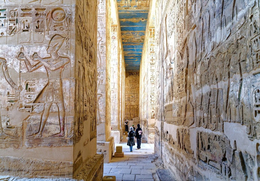 Mortuary Temple of Ramesses III: A Royal Cult Temple at Medinet Habu 5 Mortuary Temple of Ramesses III