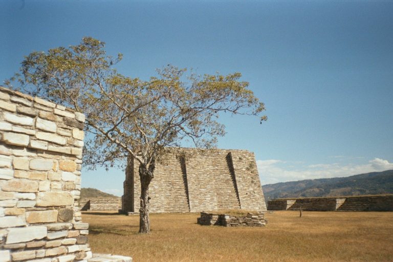 Mixco Viejo: A Postclassic Maya City and Chajoma Capital in Guatemala