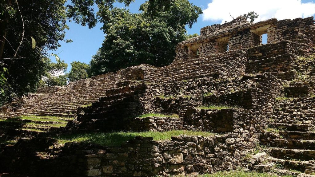 Yaxchilan: Maya City and Dynastic Capital 2 Yaxchilan