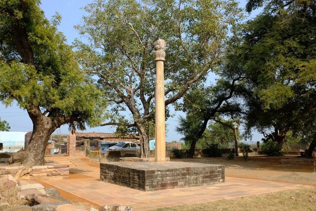 Heliodorus Pillar: A Garuda Standard at Besnagar 1 Heliodorus Pillar
