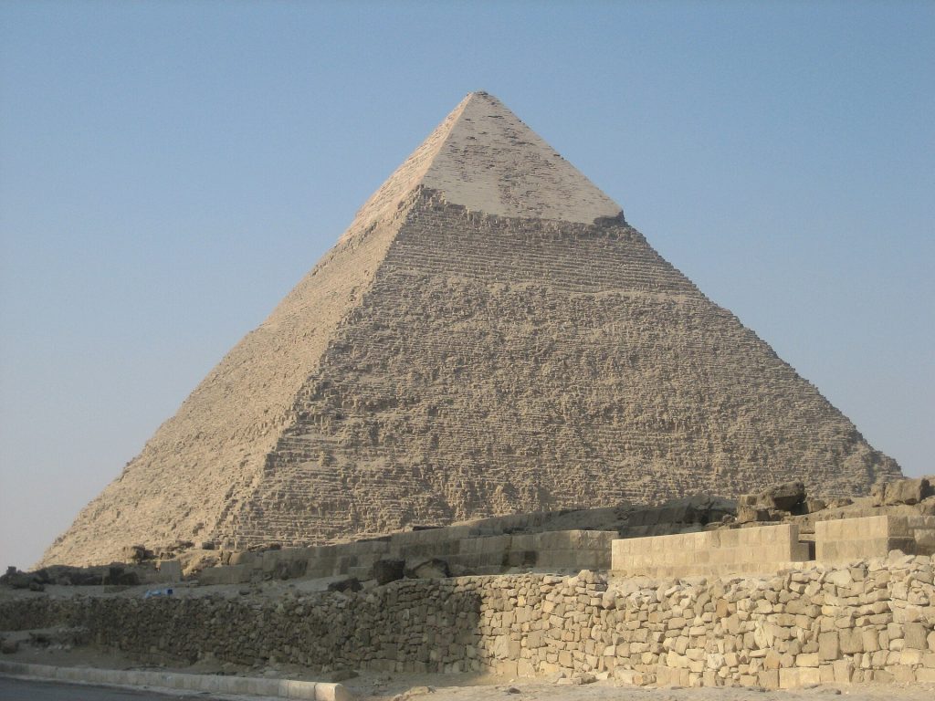 Pyramid of Khafre: A Fourth-Dynasty Royal Pyramid at Giza 2 Pyramid of Khafre