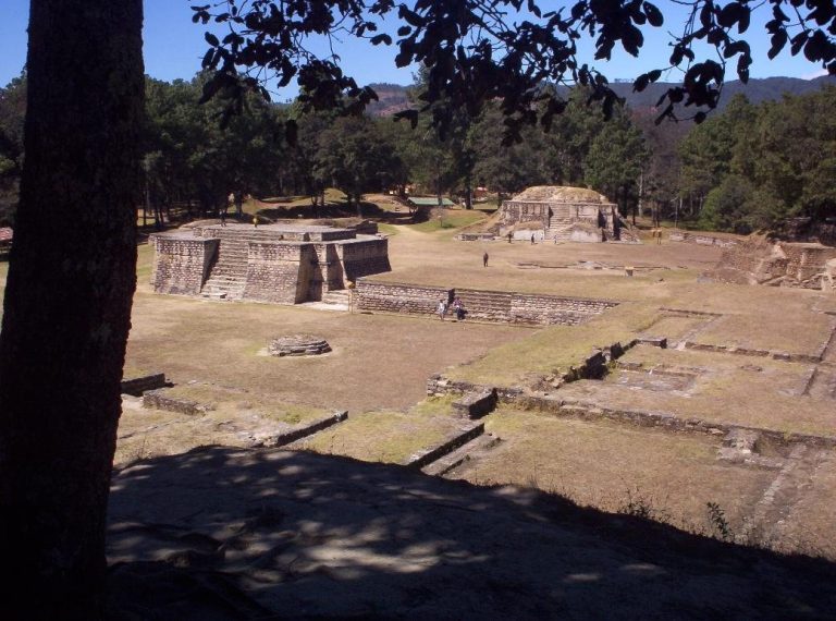 Iximche: Capital of the Kaqchikel Maya Kingdom