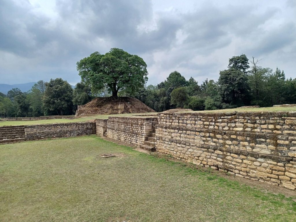 Iximche: Capital of the Kaqchikel Maya Kingdom 4 Iximche