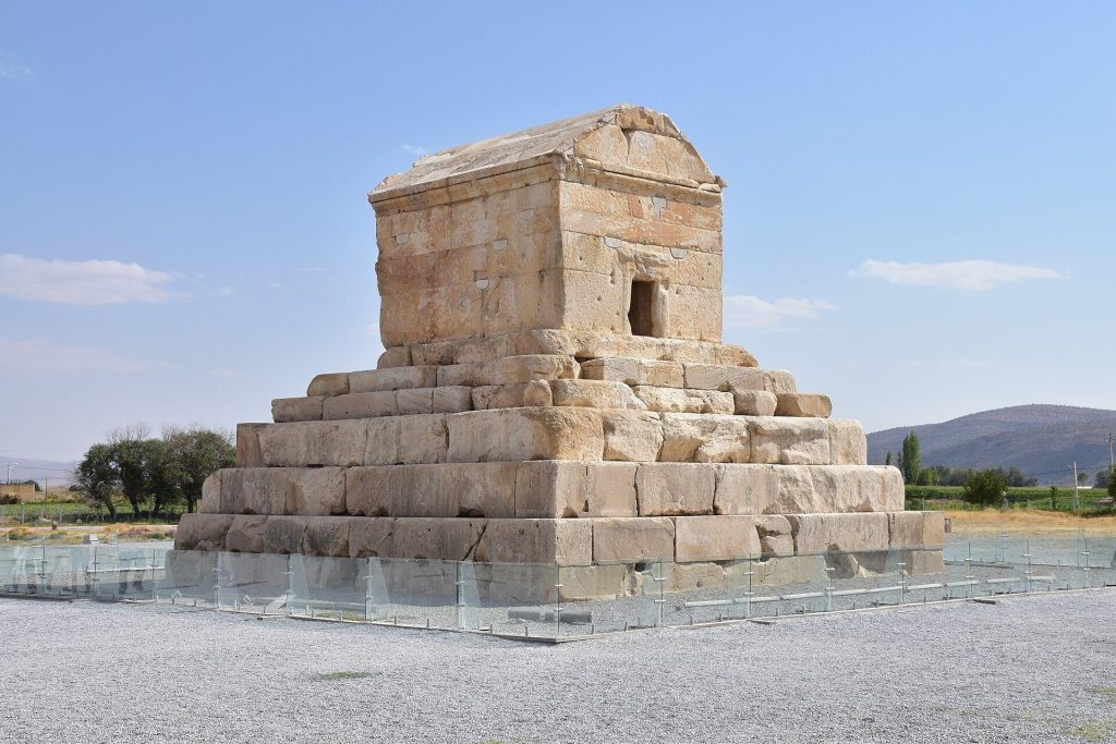 Tomb of Cyrus the Great: Achaemenid Royal Tomb at Pasargadae 1 Tomb of Cyrus the Great