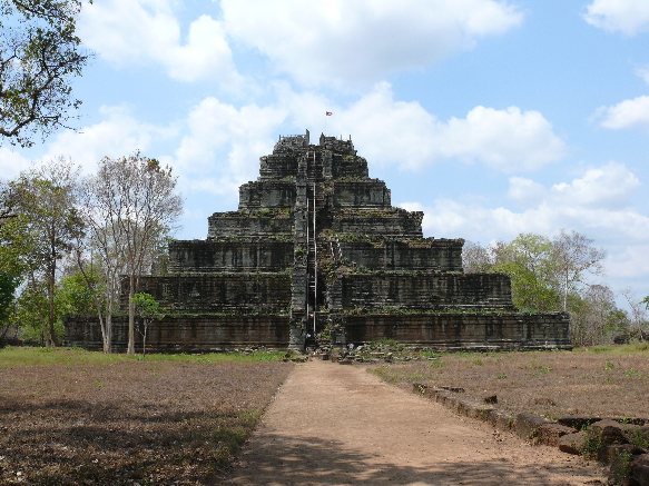 Koh Ker: The Khmer Imperial Capital of Chok Gargyar 1 Koh Ker