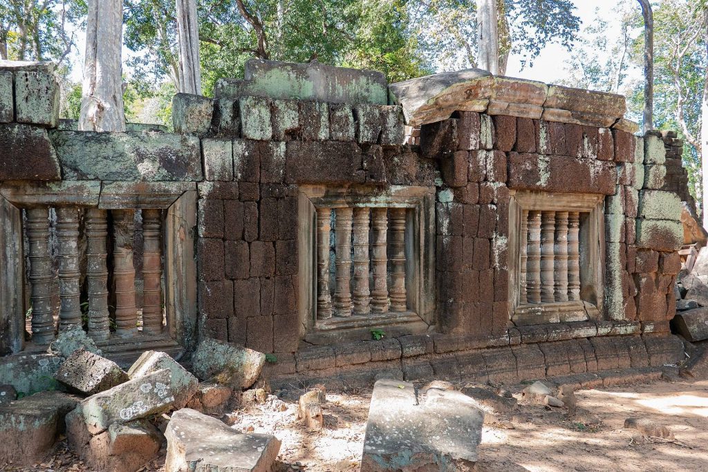 Koh Ker: The Khmer Imperial Capital of Chok Gargyar 2 Koh Ker