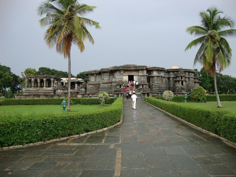 Hoysaleswara Temple: A Hoysala Shiva Temple at Halebidu