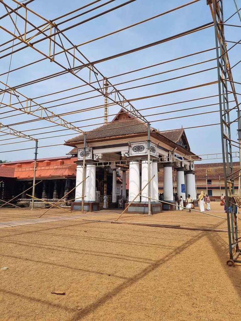 Vaikom Temple: A Shiva Temple and Centre of Kerala’s Social Reform History 2 Vaikom Temple